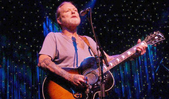 Gregg Allman at a 2009 concert. (Photo credit: Creative Commons/Liza)